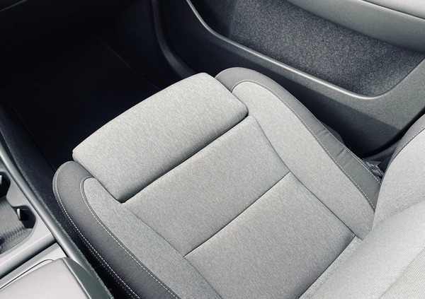 Volvo XC 40 cena 159900 przebieg: 26770, rok produkcji 2023 z Międzyzdroje małe 352
